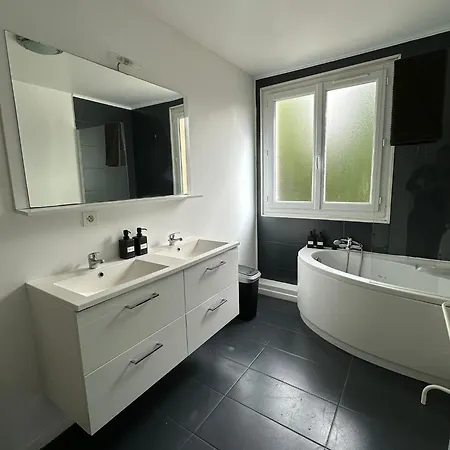Villa Constance 3 Antibes - Spacieux Logement En Dernier Etage Exterior foto